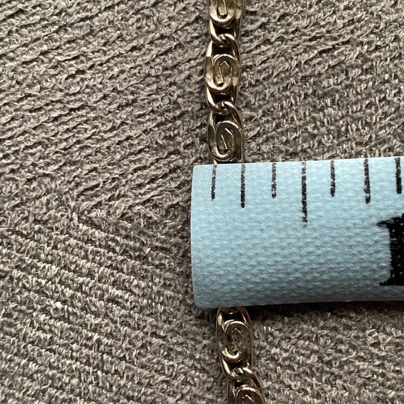 Silvertone Long Chain Easy Open and Close - Picture 10 of 16